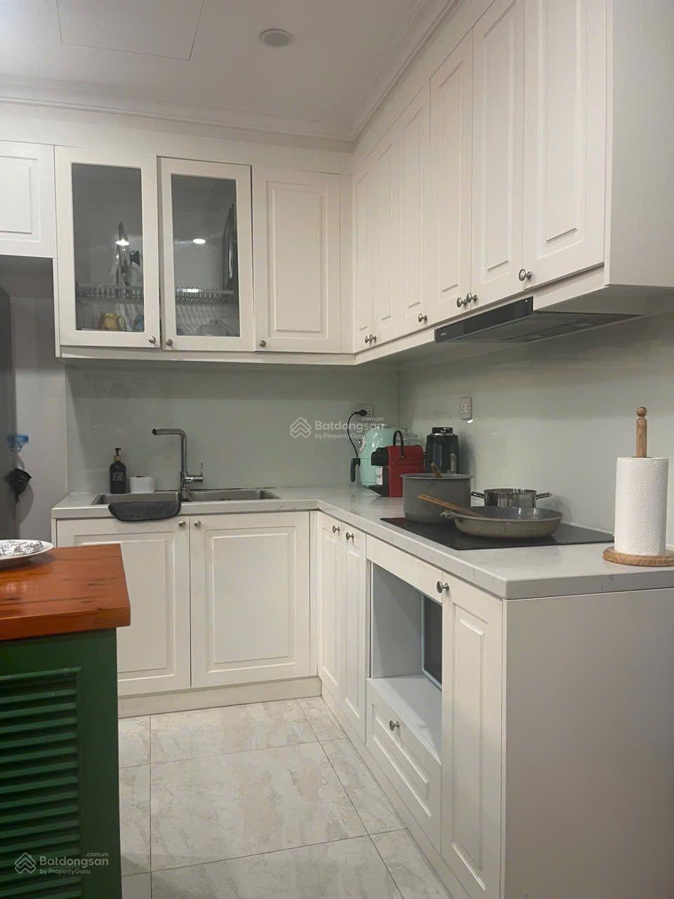 Căn hộ chung cư 671 Hoàng Hoa Thám, Ba Đình 115m² - Nội thất đầy đủ, giá 15 triệu