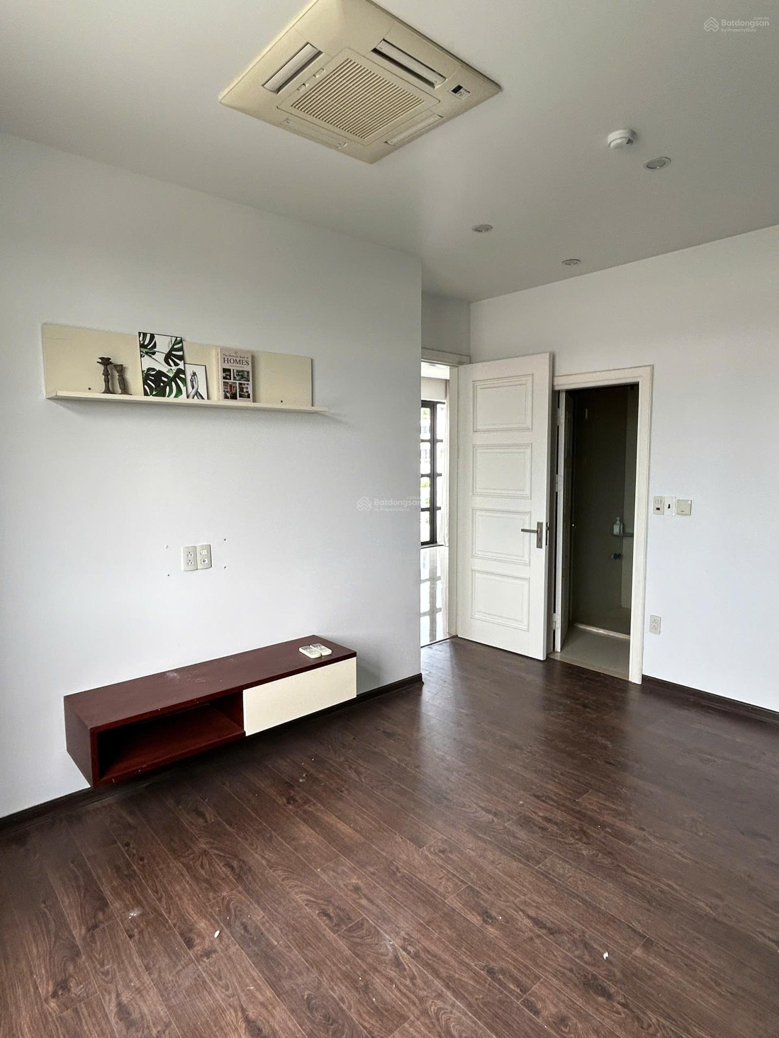 Cho thuê sàn văn phòng Vincom Lê Thánh Tông 70-80m² giá chỉ từ 7 triệu - Địa điểm lý tưởng cho doanh nghiệp!