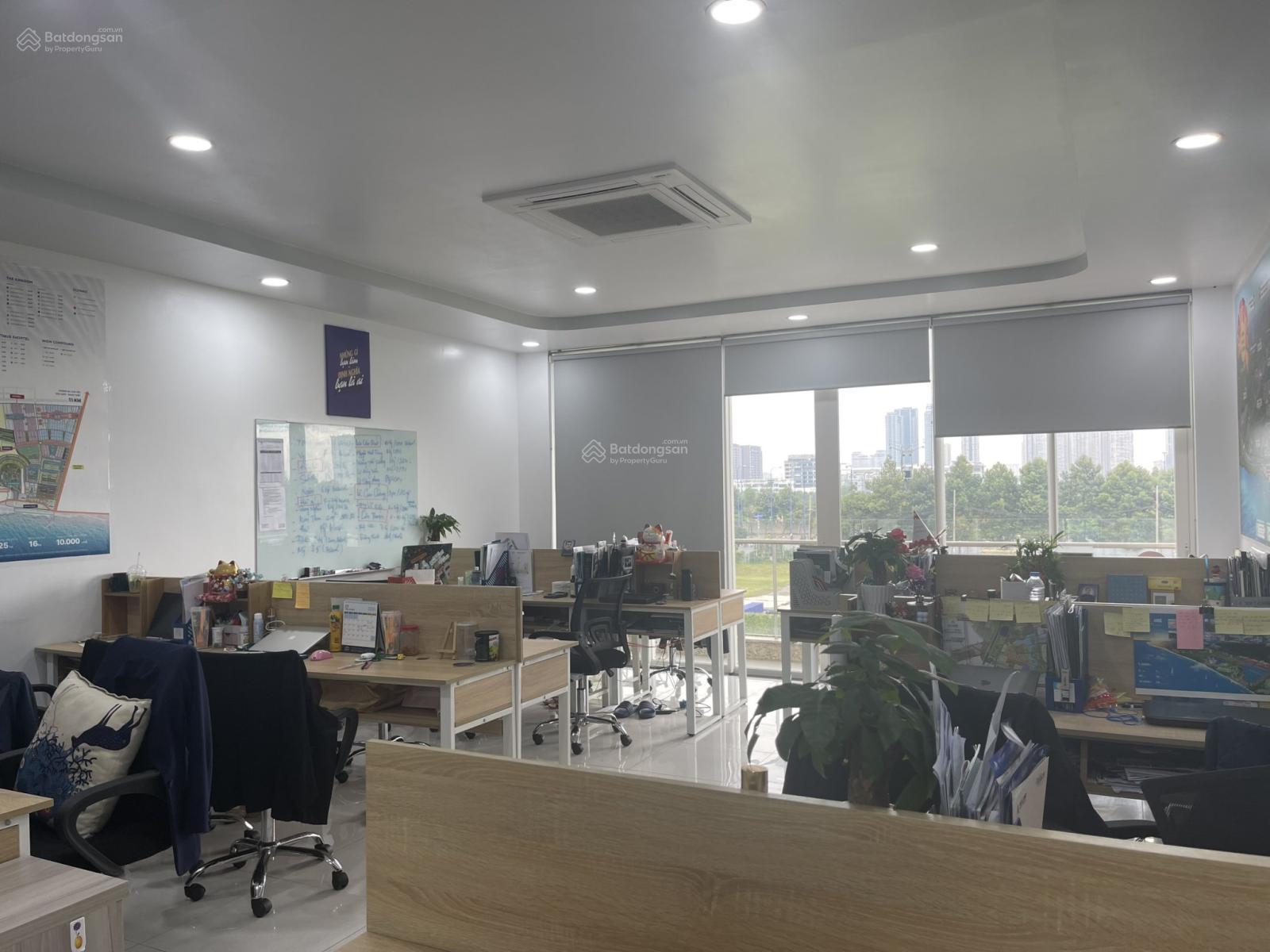 Chính chủ cho thuê shophouse 3-5 tầng Sari Town Sala 500m² giá 110 triệu - Đầy đủ nội thất cao cấp!