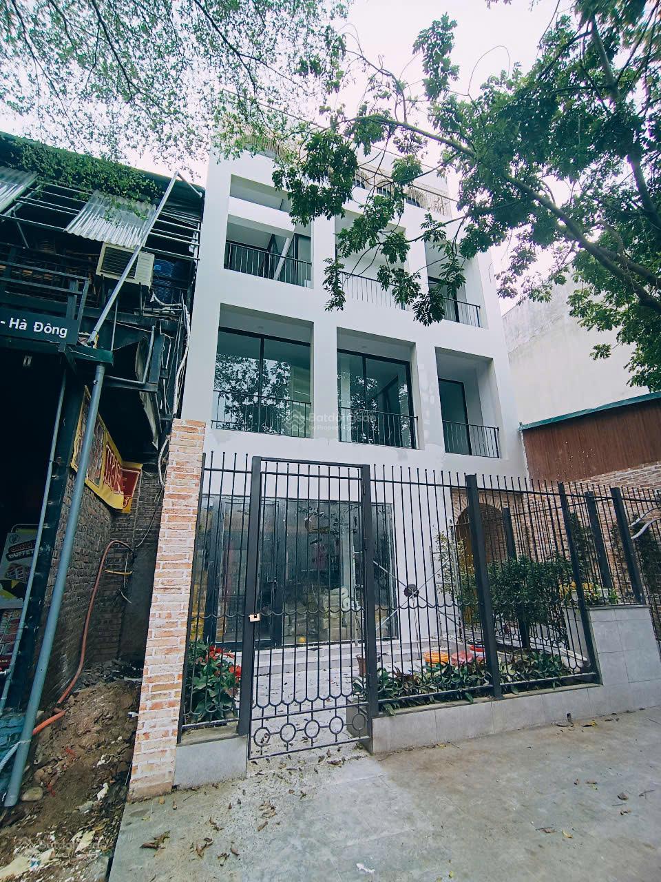 Cho thuê nhà phố Xa La, Hà Đông 160m² giá 38 triệu - Thiết kế hiện đại, vị trí đắc địa!