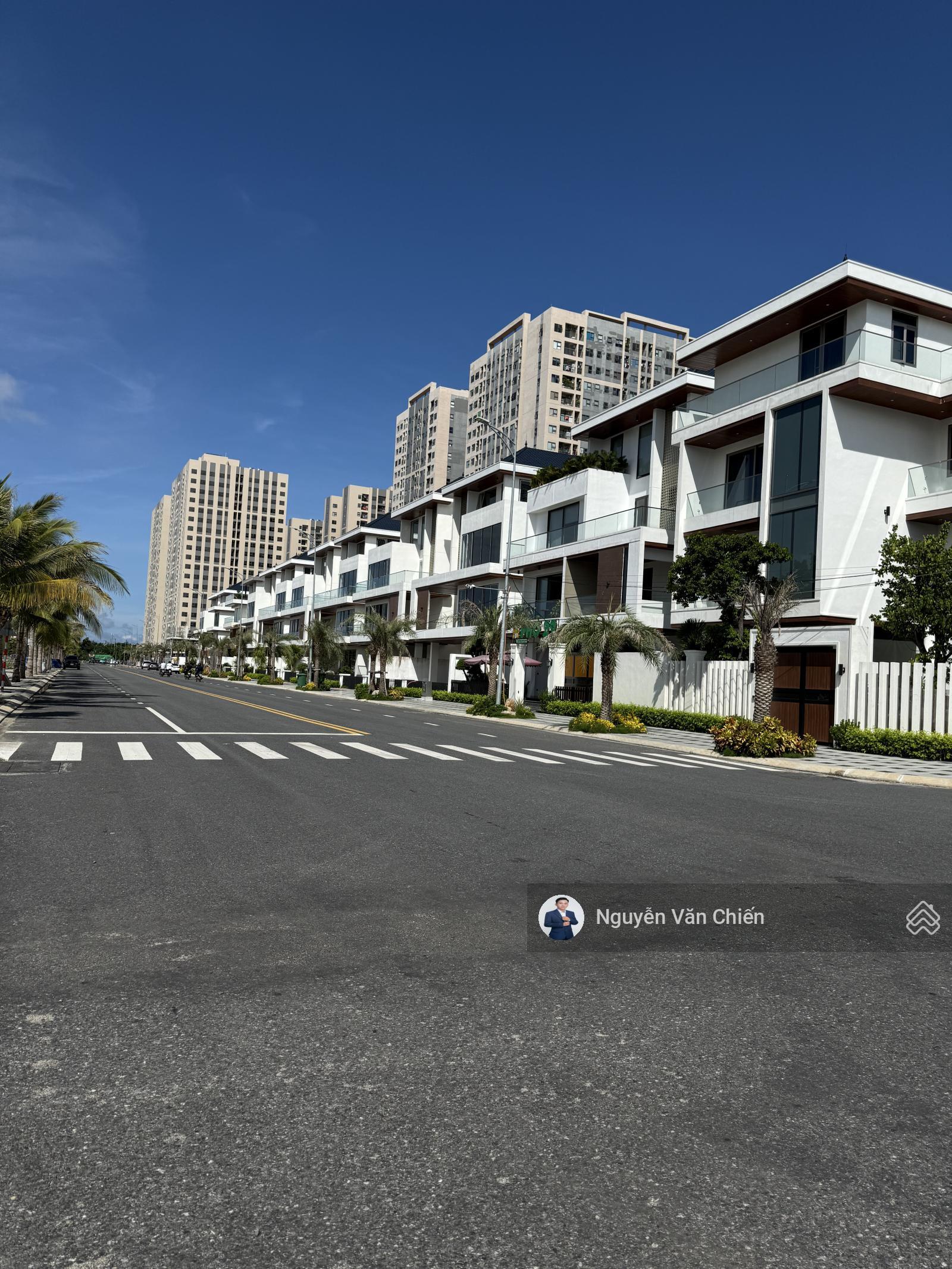 Biệt thự đẹp 6PN tại Lakeside Palace, Đà Nẵng 300m² - Giá thỏa thuận, mặt tiền kinh doanh!