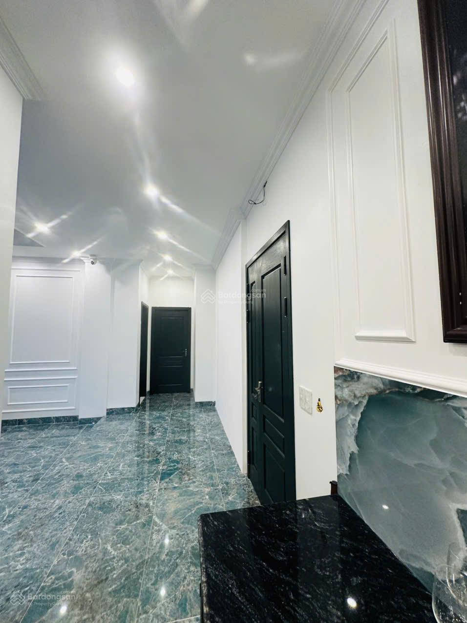 Chính chủ bán khách sạn 6 tầng, khu du lịch cao cấp Ao Tiên - Vân Đồn - 52 tỷ