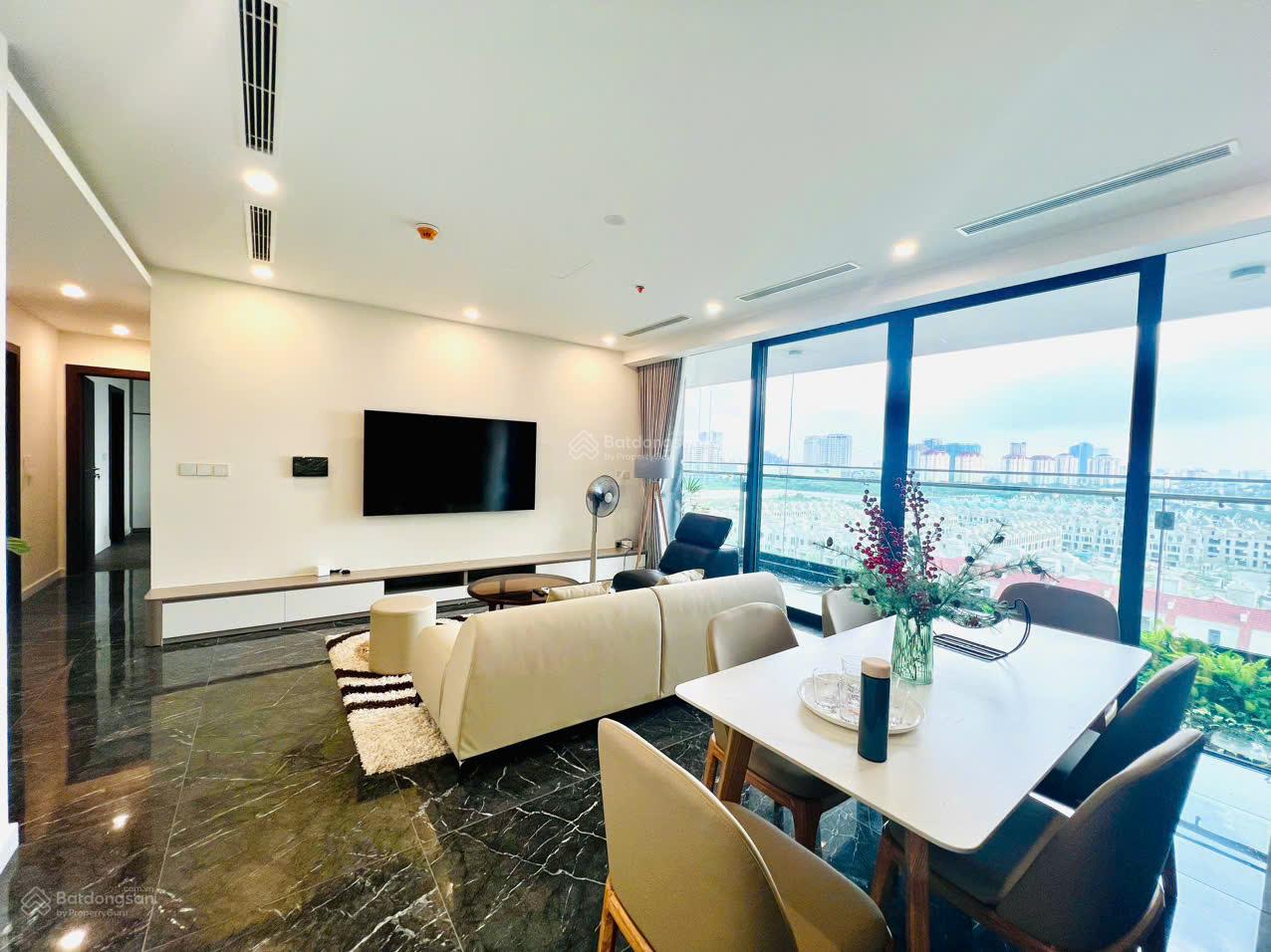 Căn hộ Ngoại Giao Đoàn 86m² - View hồ Tây thoáng mát, Giá chỉ hơn 7 tỷ!
