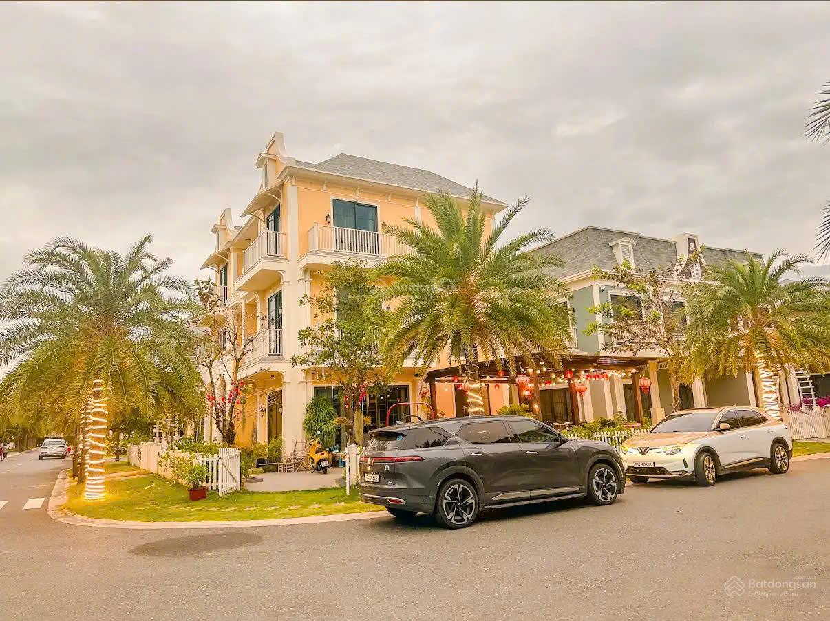 Biệt thự tứ lập Wonderland Hồ Tràm 135m² giá 8,5 tỷ - Cắt lỗ gần 2 tỷ!