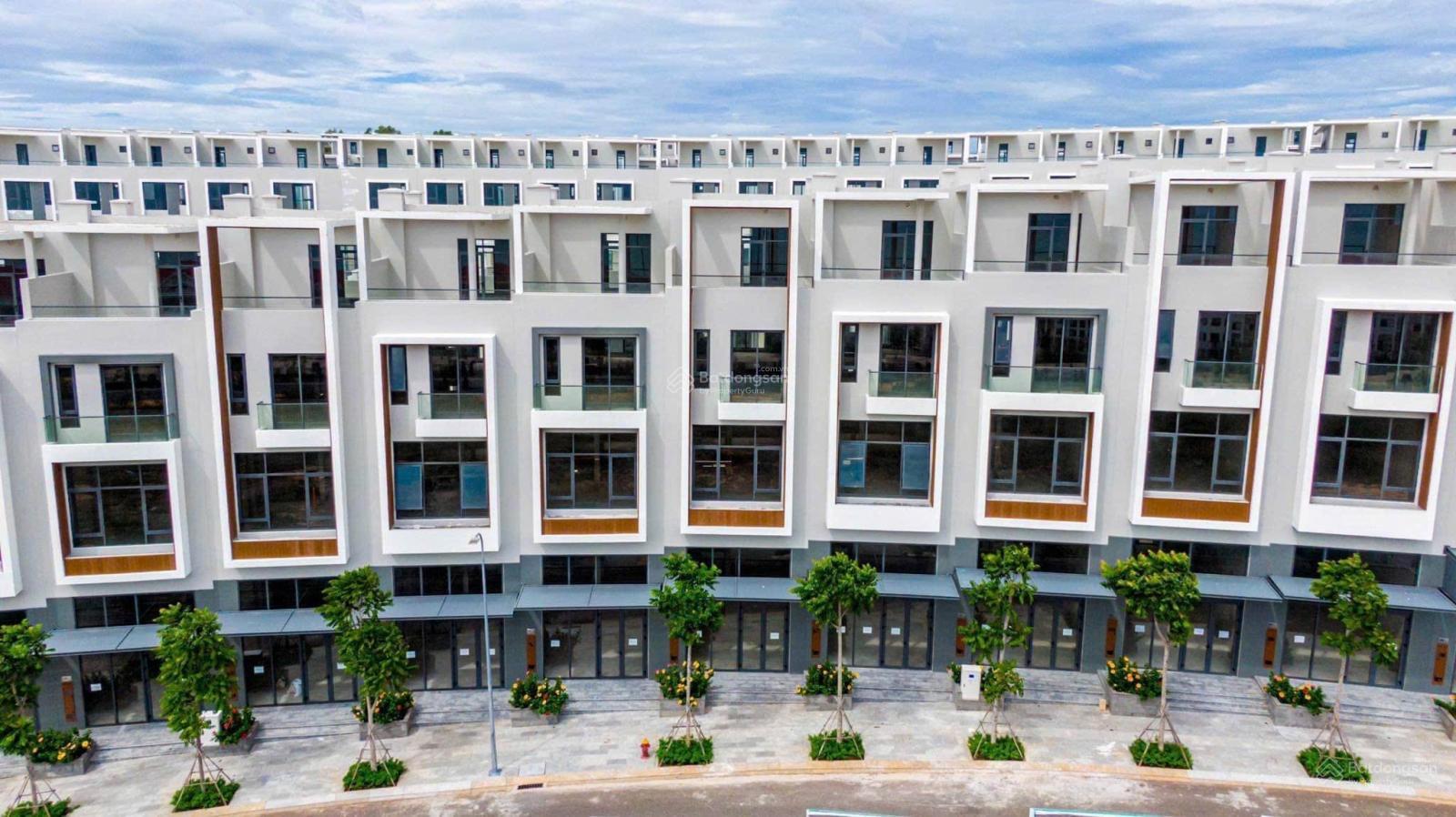 Shophouse Summerland Mũi Né 111.4m² giá chỉ 6.8 tỷ - Cơ hội đầu tư sinh lời!