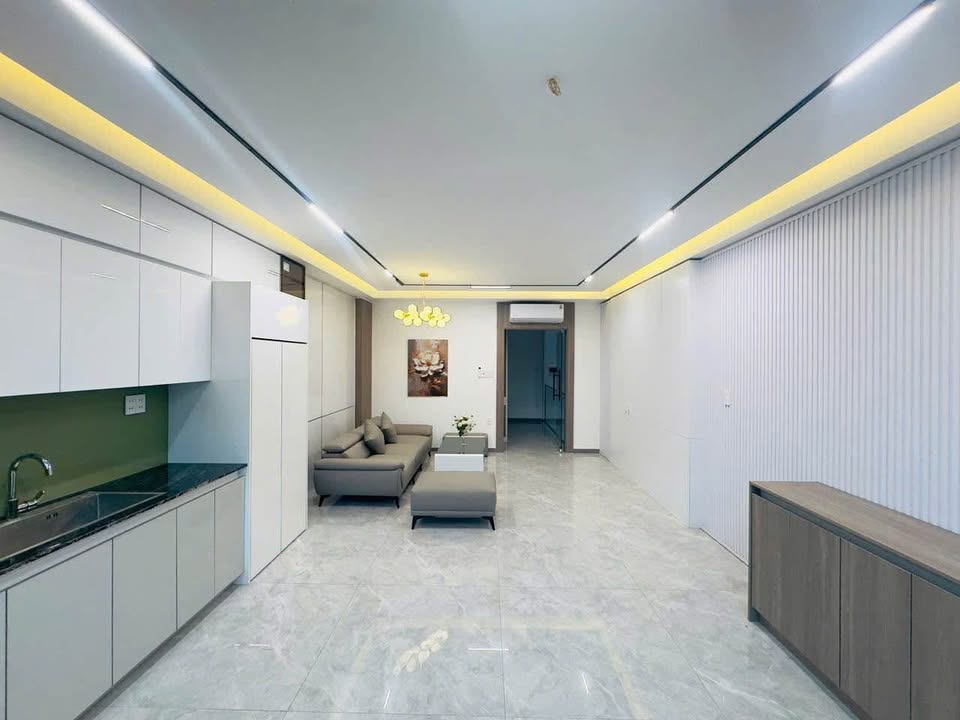 Nhà 5 tầng Đằng Hải 51m² giá 7 tỷ - Full nội thất cao cấp, sẵn sàng vào ở!