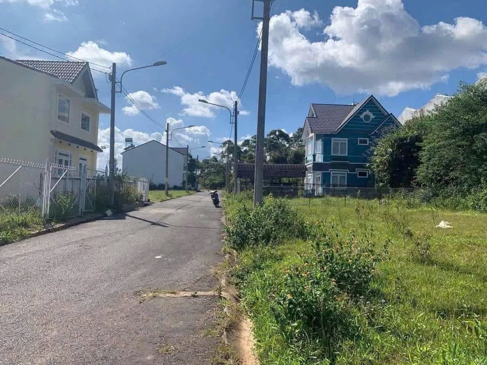 Đất nền đẹp tại KQH Trường Cao Đẳng Du Lịch Đà Lạt 235m² giá 5.1 tỷ - Đầu tư sinh lời ngay!