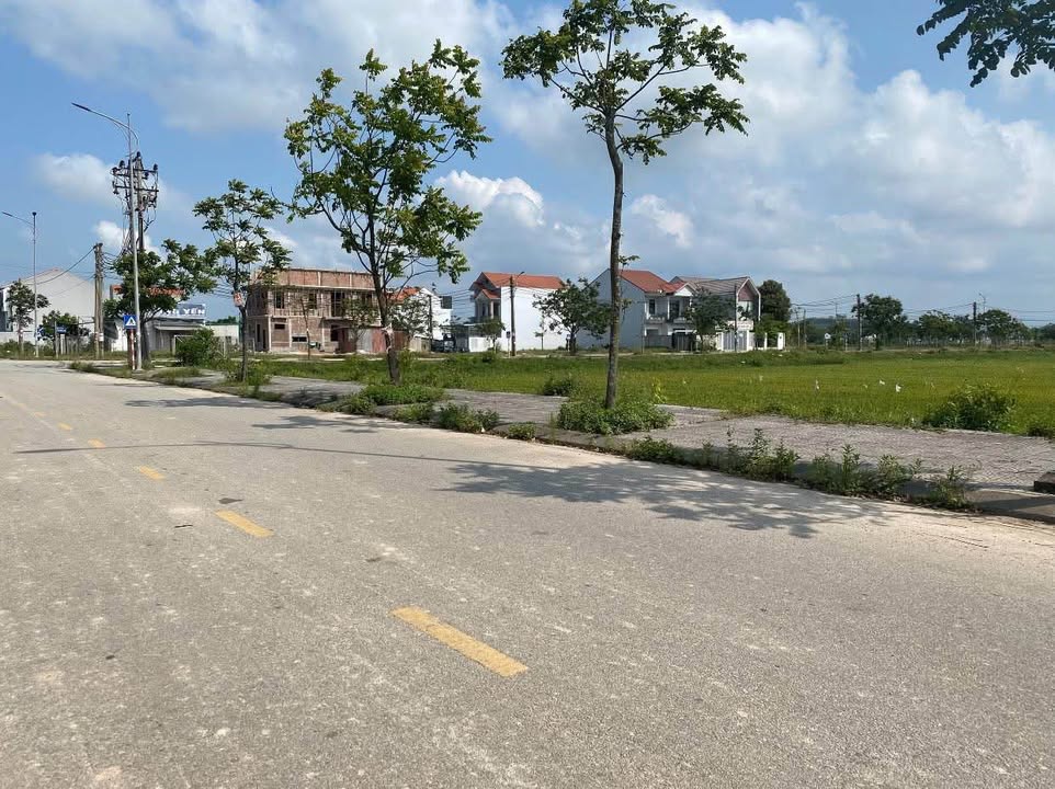 Đất mặt tiền Nguyễn Công Duẩn, TP Huế 150m² giá 6 tỷ - Hạ tầng đồng bộ, dân cư hiện hữu!