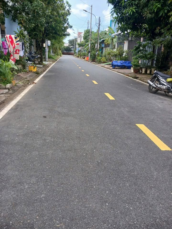 Đất nền Cà Mau 90m² giá 1 tỷ - Hướng Tây Nam, sổ đỏ chính chủ!