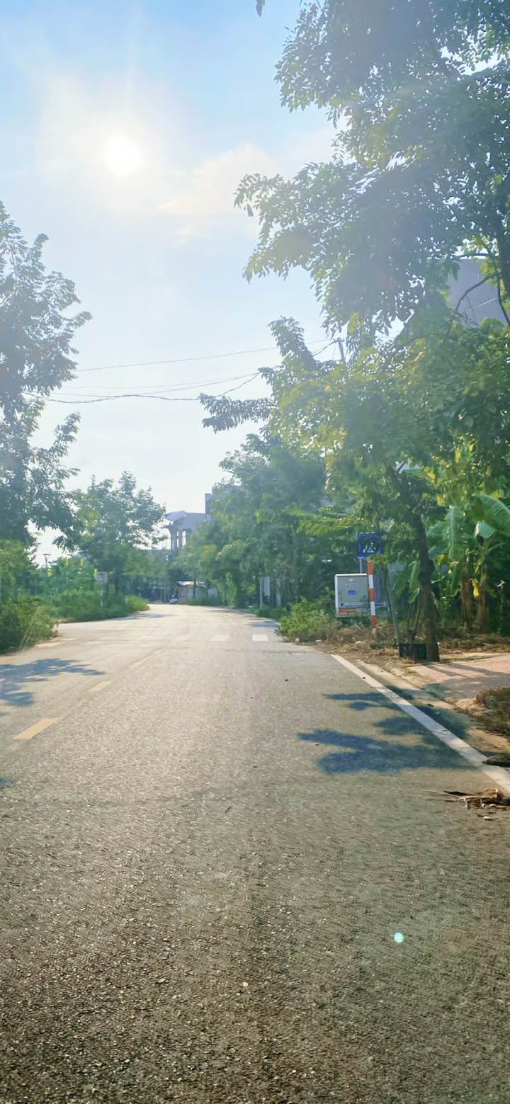 Đất nền Vĩnh Yên 100m² giá 2.7 tỷ - Vị trí đắc địa gần công viên