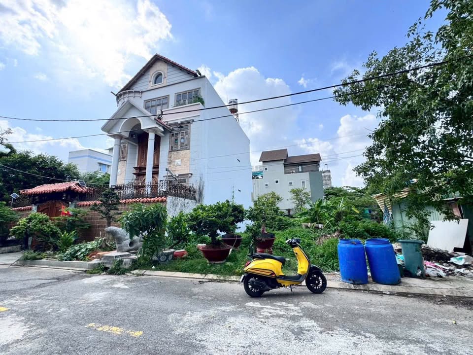 Đất nền Hiệp Bình Chánh Thủ Đức 198m² giá 18.5 tỷ - View sông thoáng mát!