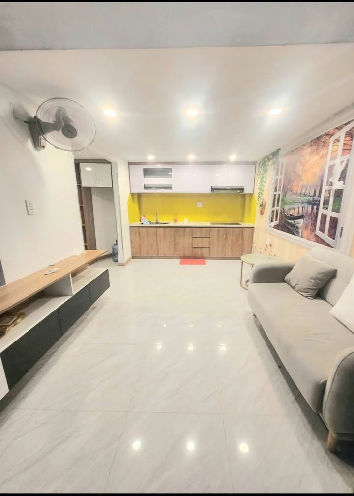 Nhà nguyên căn cho thuê Trần Hưng Đạo, Q.1 - Không gian sống lý tưởng chỉ 14 triệu/tháng!