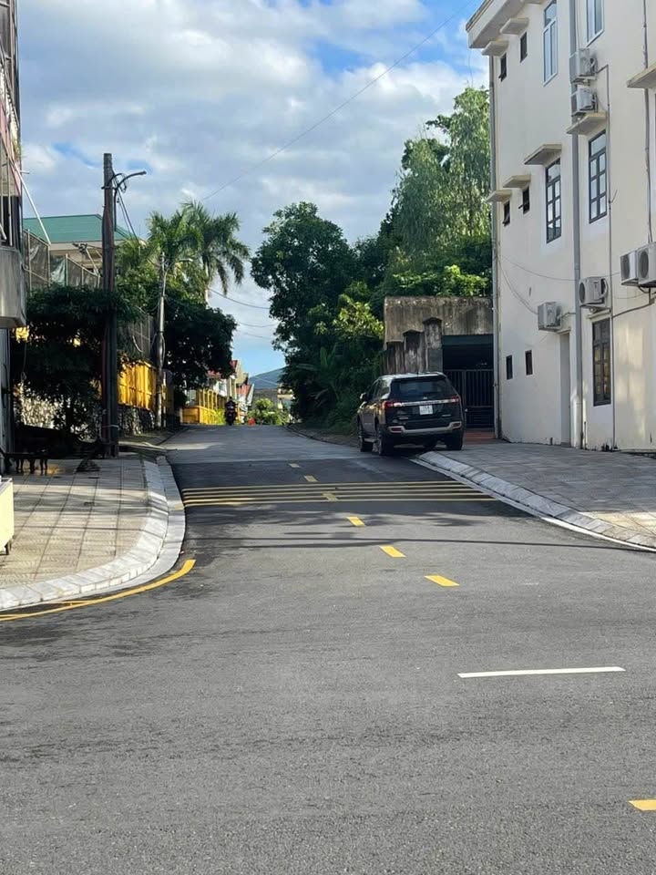 Nhà riêng tại Khu Thanh Sơn 2, Uông Bí 100m² giá 2 tỷ - Sẵn sàng vào ở ngay!