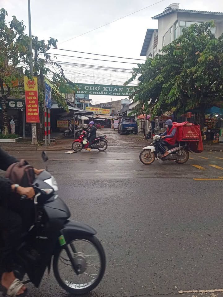 Đất nền Xuân Tân, Long Khánh 210m² giá 790 triệu - Sổ đỏ chính chủ sẵn sàng giao dịch!