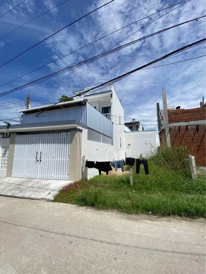 Đất nền Vĩnh Hiệp Nha Trang 80m² giá 2.1 tỷ - Đường ô tô rộng rãi!