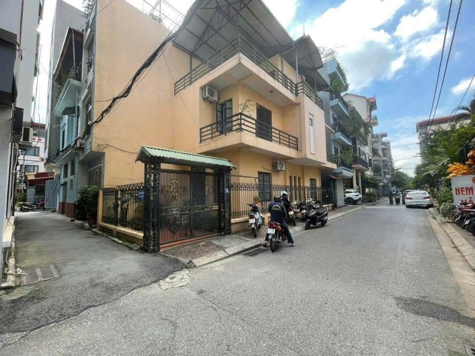 Đất nền Gia Lâm 70m² giá 13 tỷ - Lô góc 2 mặt tiền kinh doanh đắc địa!