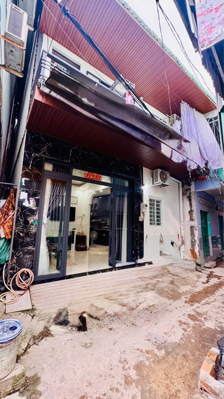 Nhà 1 trệt 1 lầu hẻm TL943, Mương Điểm 35m² giá 1.2 tỷ - Sẵn sàng vào ở ngay!