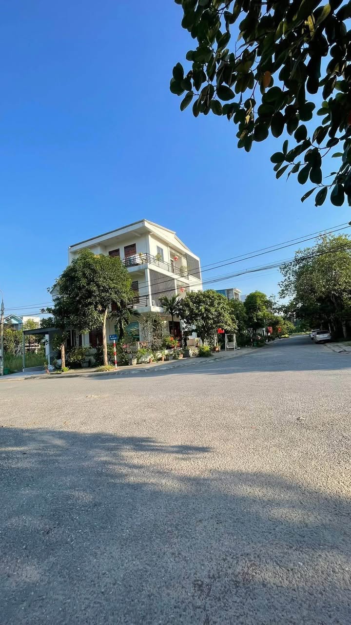 Bán đất lô góc Tân Phát 171m² giá 6.4 tỷ - Mặt tiền 27m, vị trí đắc địa!