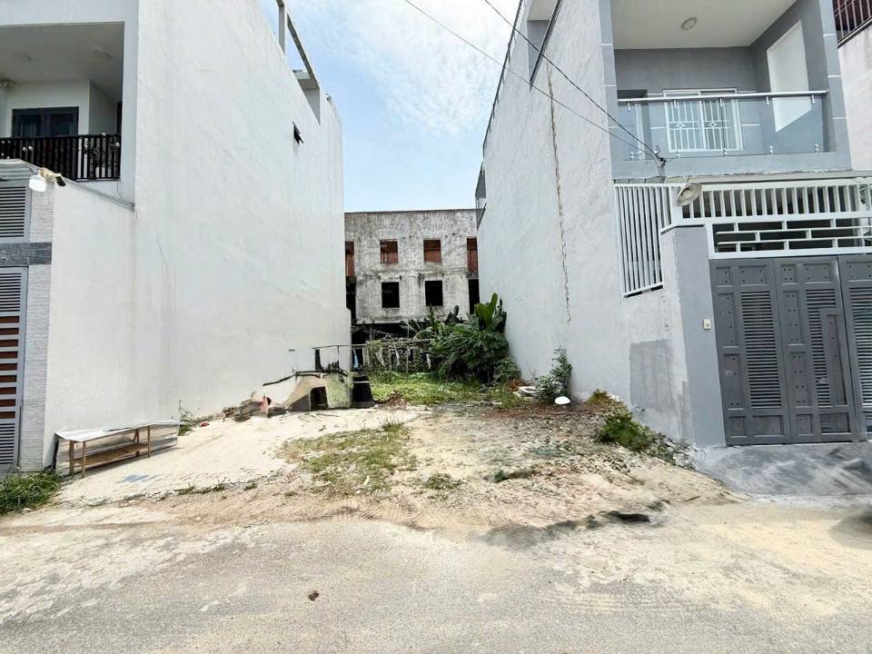 Đất thổ cư Quận 12 68.8m² giá 4.05 tỷ - Hẻm xe hơi vào tận nhà!