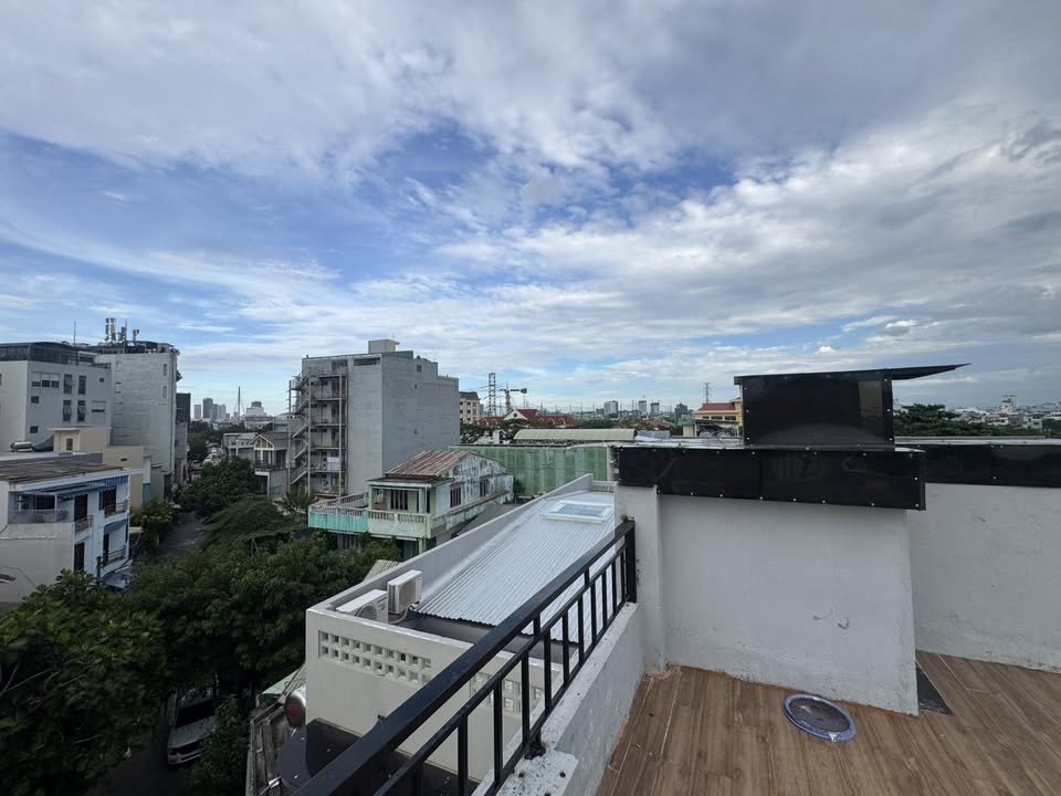 Nhà 4 tầng lô góc Duy Tân, Hải Châu, 50m² giá 7.2 tỷ - View cầu Trần Thị Lý tuyệt đẹp!