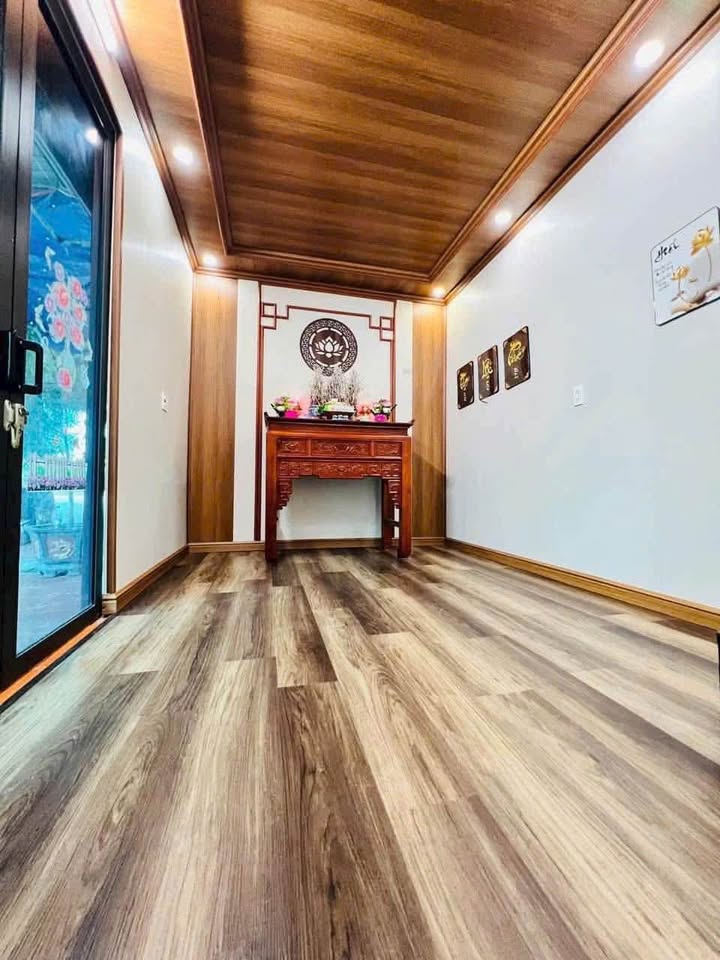 Shophouse Tuệ Tĩnh Hải Dương 30m² giá 8xx triệu - Full nội thất, kinh doanh thuận lợi!