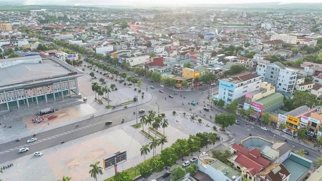 Mặt tiền FrontHouse Quốc Lộ 9B Đông Hà 76m² giá 4 tỷ - Vị trí trung tâm hiếm có!