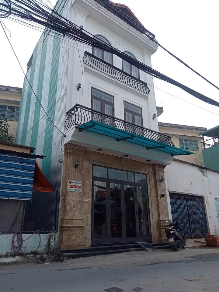 Nhà 4 tầng đường Cù Chính Lan, Đà Nẵng 41m² giá 5 tỷ - Sẵn sàng vào ở ngay!