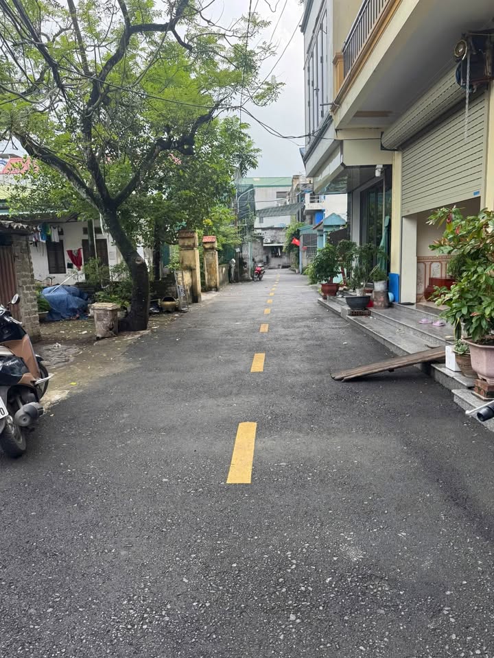 Nhà cấp 4 phố Hòa Bình, Nam Thành 40m² giá 1.7 tỷ - Chính chủ bán gấp!