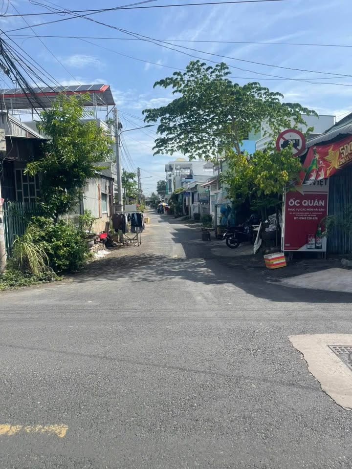 Nhà phố Tôn Thất Tùng, Châu Phú B, 77m² giá 2.9 tỷ - Chính chủ bán gấp!