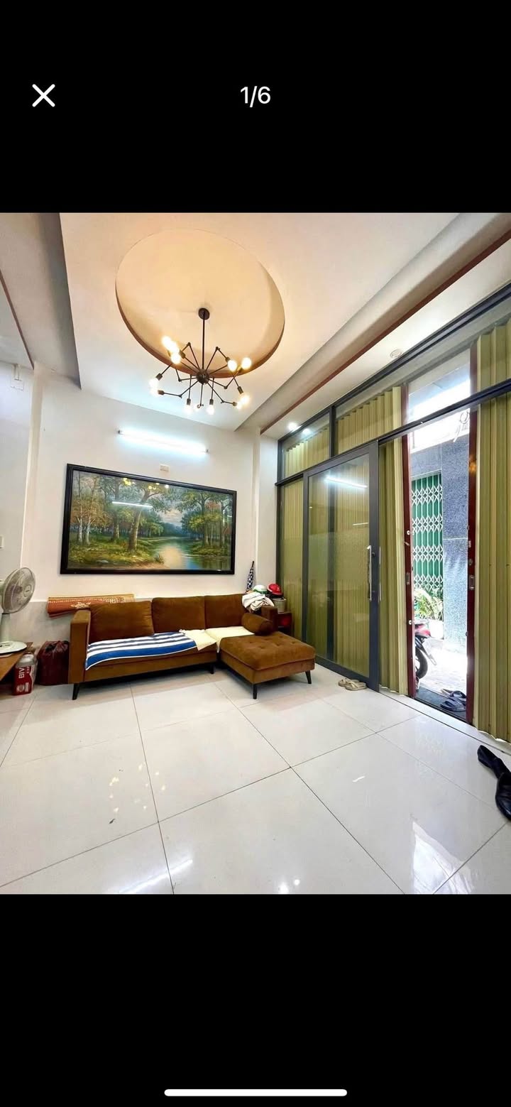 Nhà 3 tầng đường Thanh Niên, Quy Nhơn 40m² giá 3.5 tỷ - Hướng Đông Nam thoáng mát!