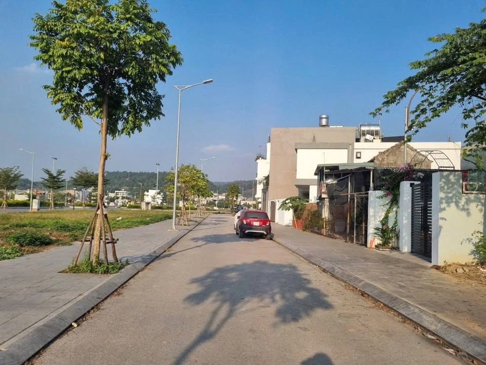 Đất nền Hạ Long 81.8m² giá 3.681 tỷ - Khu dân cư an ninh tuyệt vời!