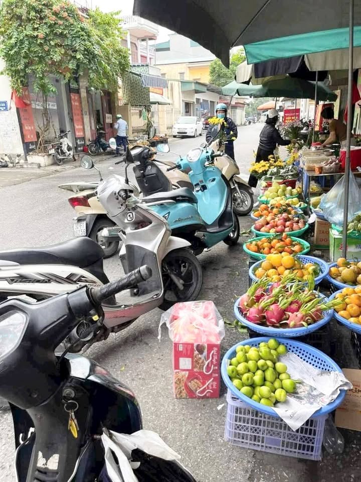 Nhà phố Bình Lộc 95m² giá 7 triệu - Kinh doanh sầm uất ngay mặt tiền!