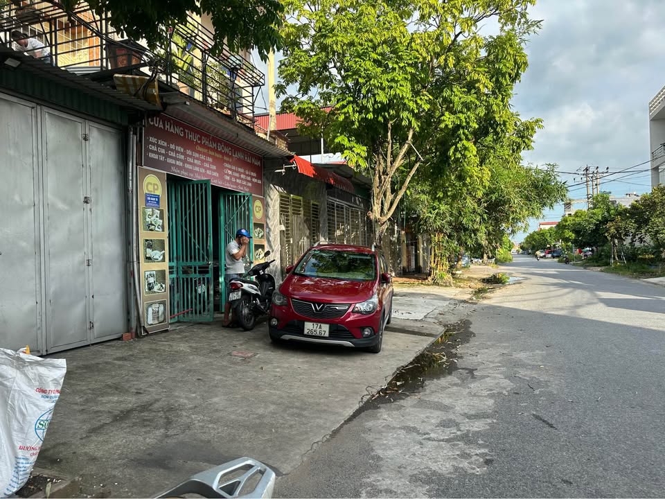 Đất nền Đông Sơn, Đông Hưng 100m² giá 2.4 tỷ - Cơ hội đầu tư hiếm có!