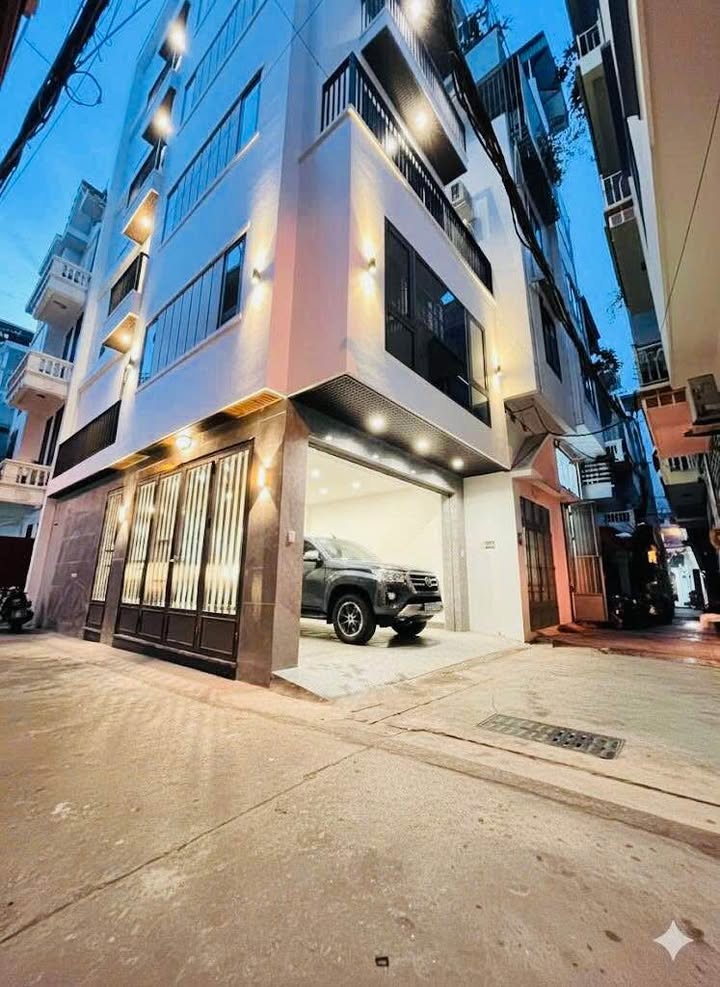 Nhà Ngọc Thụy 52m² giá 12 tỷ - Ô tô vào nhà, đầu tư sinh lời!