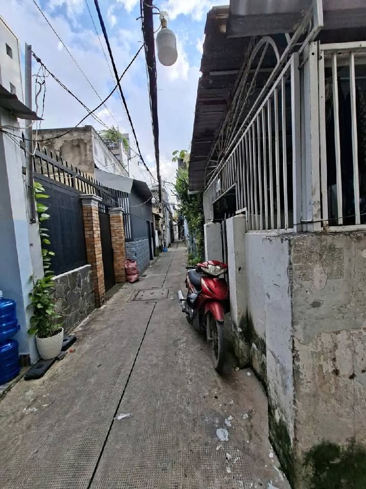 Nhà cấp 4 Tân Bình 72m² - Lô góc, tiện xây mới!