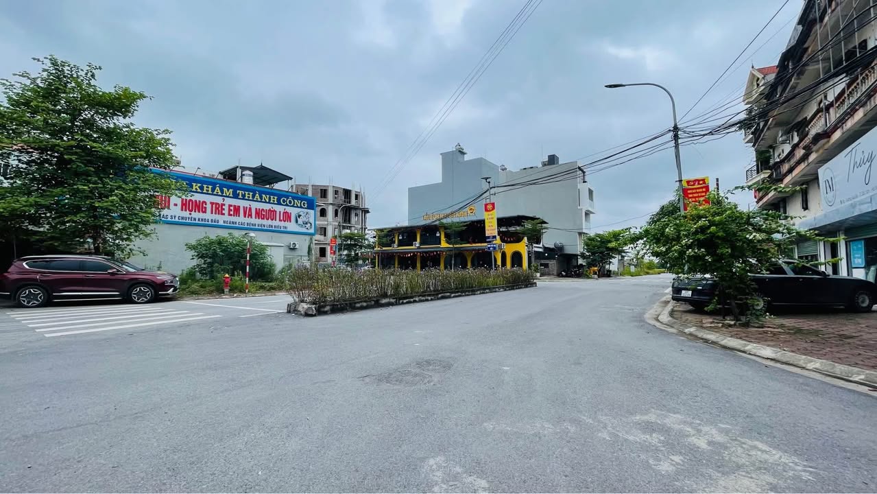 Đất đấu giá trung tâm thị trấn Sóc Sơn 113m² giá 10 tỷ - Sổ đỏ chính chủ!