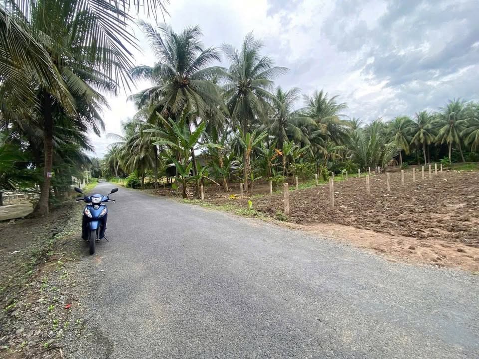 Đất thổ cư mặt tiền nhựa Hòa Định 184m² giá 420 triệu - View kênh thoáng mát!