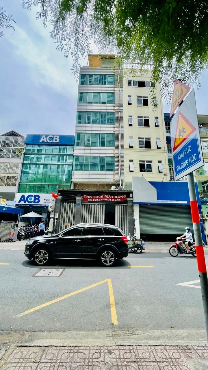 FrontHouse Nguyễn Khoái Quận 4 122m² giá 44 tỷ - Siêu phẩm kinh doanh sinh lời!