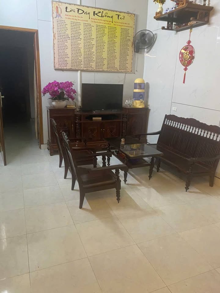 Nhà cho thuê phố Phùng Phúc Kiều, 3 phòng ngủ chỉ 5 triệu - Đầy đủ tiện nghi!