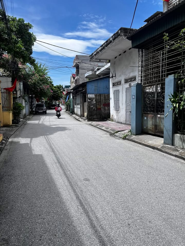 Nhà cấp 4 mặt đường Thanh Niên, Hạ Long 101m² giá 2 tỷ - Kinh doanh thuận lợi!