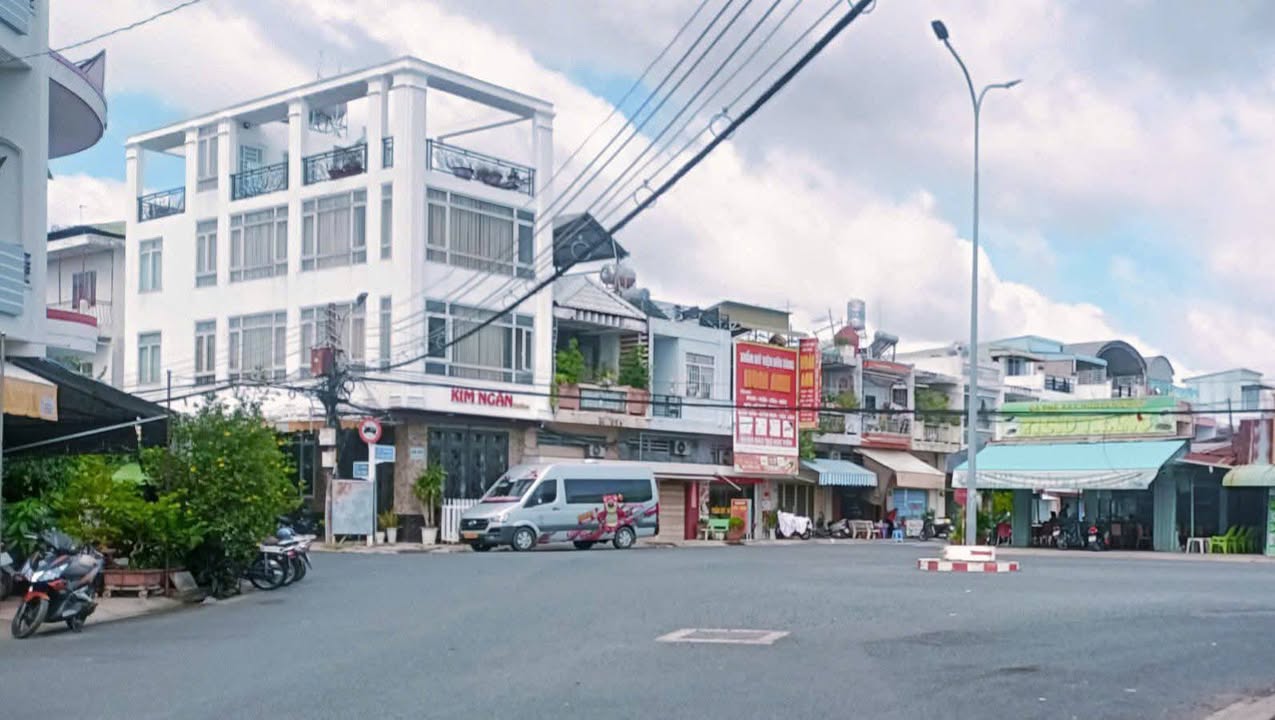 Nhà cấp IV mặt tiền đường Tôn Thất Thuyết, Bình Khánh 76m² giá 1.8 tỷ - Cơ hội đầu tư tuyệt vời!