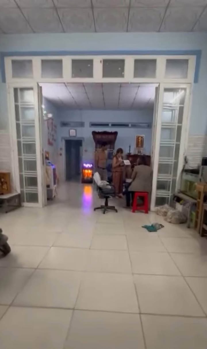 Nhà riêng Hòa Thành 120m² giá 1.45 tỷ - Vị trí đắc địa gần chợ Long Hoa!