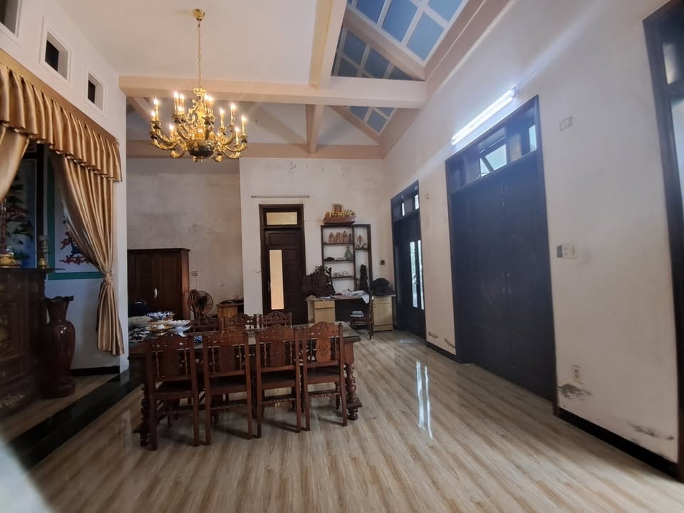 Nhà sân vườn Đô Đốc Lân, Hòa Xuân, Đà Nẵng 260m² giá 9 tỷ - Cơ hội vàng cho bạn!