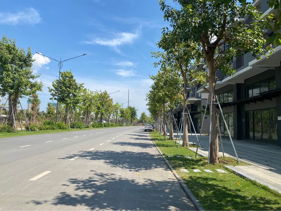 Shophouse Eco Central Park Hà Tĩnh 108m² giá 7 tỷ - Đầu tư sinh lời ngay!