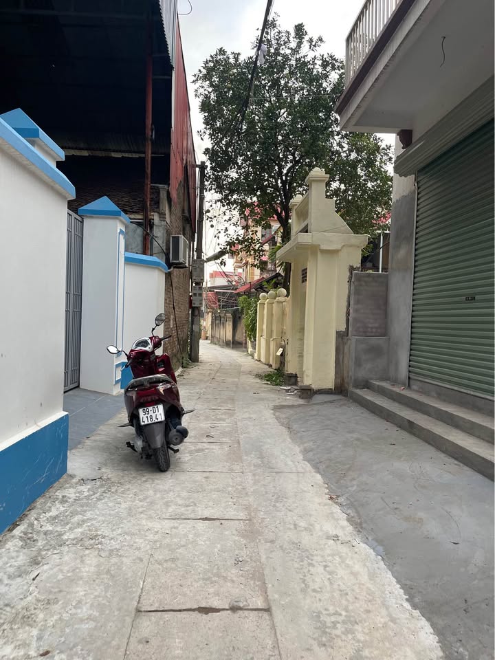 Nhà 3 tầng tại Đông Phong, Yên Phong 70m² giá 1.1 tỷ - Cơ hội hiếm có!