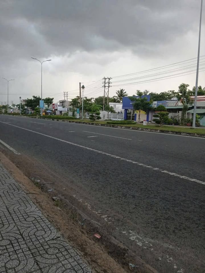 Đất nền đẹp gần chợ Sang Trắng 150m² giá 650 triệu - Có thương lượng!