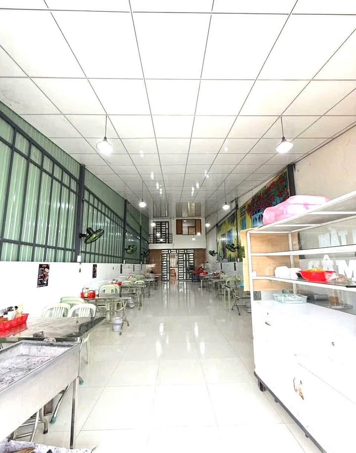 Nhà mặt tiền Lê Hồng Phong, An Hoà, Rạch Giá 150m² giá 4.5 tỷ - Kinh doanh thuận lợi!