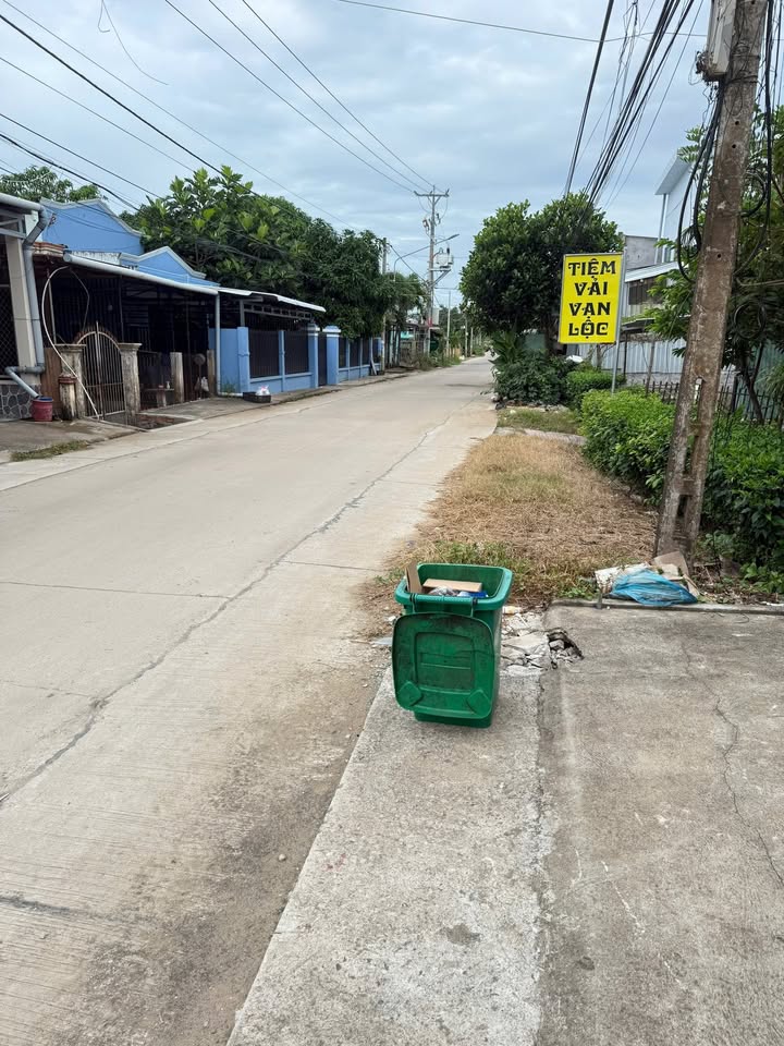 Nhà mặt tiền Mỹ Long, Cầu Ngang, Trà Vinh 87m² giá 1.2 tỷ - Gần chợ và trường học!