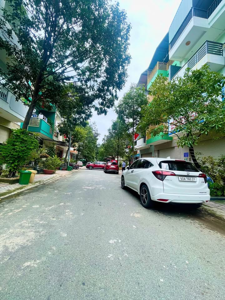 Nhà Phú Gia 2 Trảng Dài Biên Hòa 83m² giá 5.8 tỷ - Vị trí đẹp, thương lượng ngay!