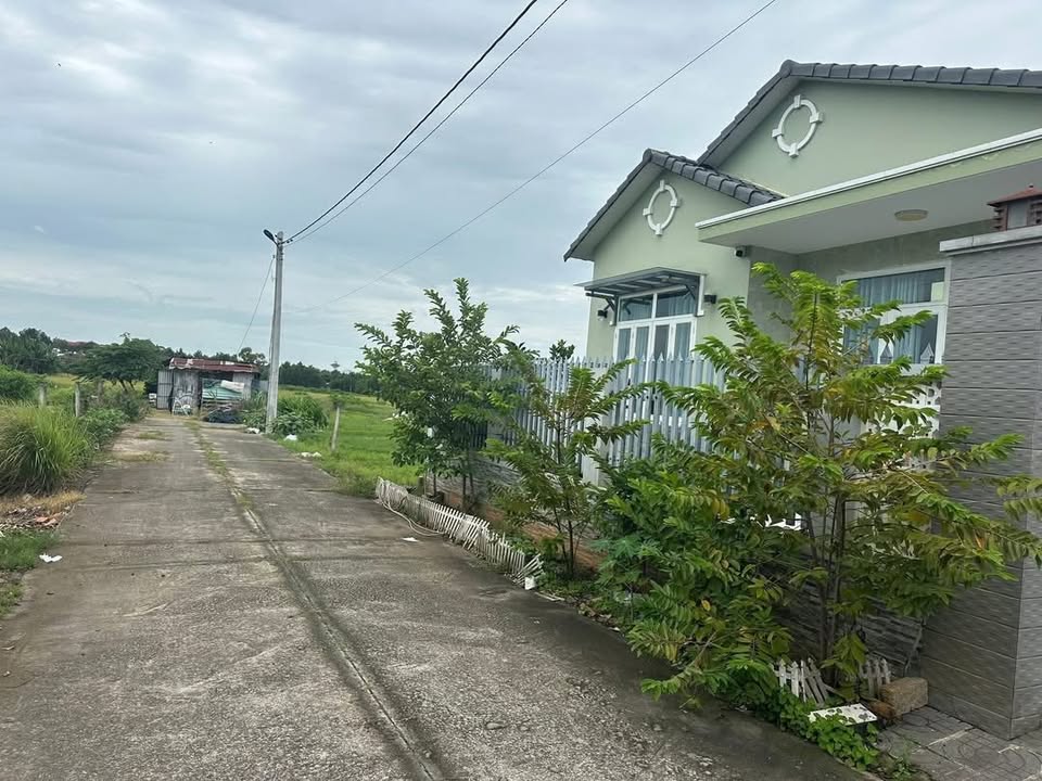 Nhà mái thái đường số 3, phường Tam Long, 280m² giá 3.9 tỷ - Chính chủ bán gấp!